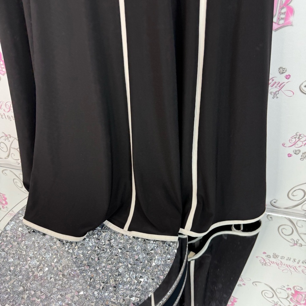 Cleo dress 2 tone color block trim flowy zip up Elegant Black and White Dress - Picture 3 of 15